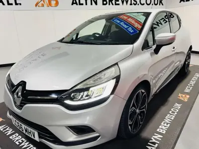 Used Renault Clio Dynamique 2017 Silver Hatchback