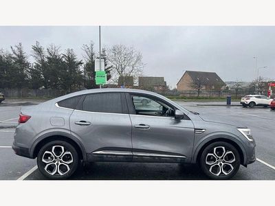 Begagnad Renault Arkana Version S 138 HK (101 kW) 2022 Grå SUV