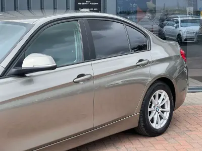 Begagnad BMW 320 Performance 2017 Silver Sedan