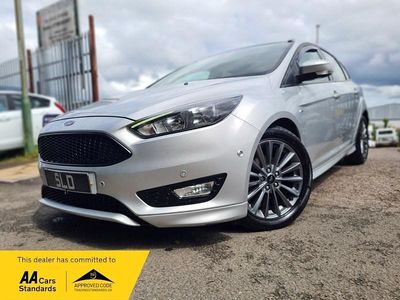 Used Ford Focus ST-Line 140 HP (102 kW) 2018 Silver Hatchback