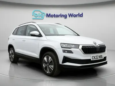 Used Skoda Karoq SE Drive 109 HP (80 kW) 2022 White SUV