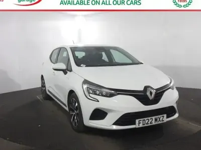 Używany Renault Clio V Iconic 90 KM (66 kW) 2022 Biały Hatchback