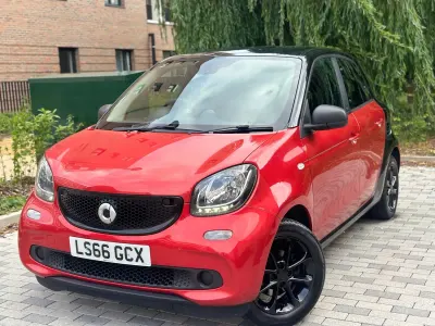 Used Smart ForFour Passion 71 HP (52 kW) 2016 Red Hatchback