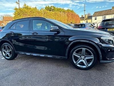 Mercedes GLA220