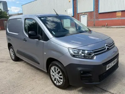 Used Citroën Berlingo 100 HP (73 kW) 2022 Grey MPV