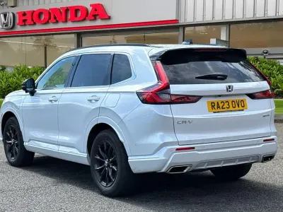 Used Honda CR-V Advance 2023 White SUV