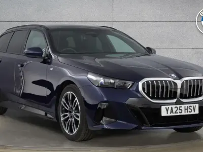 Używany BMW 520 M Sport 205 KM (150 kW) 2025 Niebieski Kombi