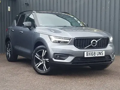 Usado Volvo XC40 R-Design 150 HP (110 kW) 2018 Cinzento SUV