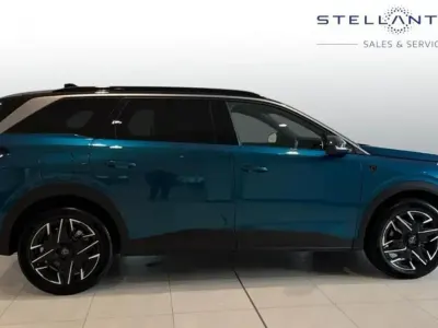 Second-hand Peugeot 5008 GT 134 CP (98 kW) 2025 Albastru SUV
