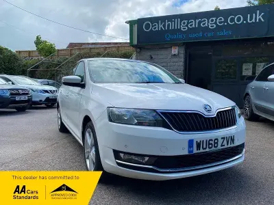 Gebraucht Skoda Rapid SE 95 PS (69 kW) 2018 Weiß Kleinwagen