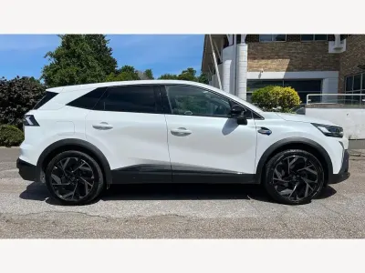 Used Renault Symbioz Iconic Esprit Alpine 143 HP (105 kW) 2025 White  SUV