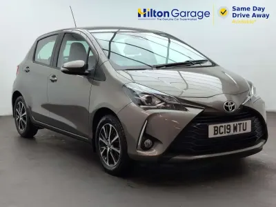 Used Toyota Yaris 111 HP (81 kW) 2019 Bronze Hatchback