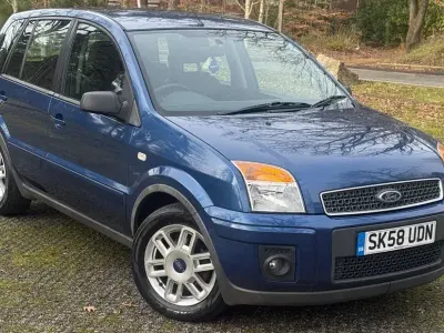 Used Ford Fusion Zetec 101 HP (74 kW) 2008 Blue Hatchback