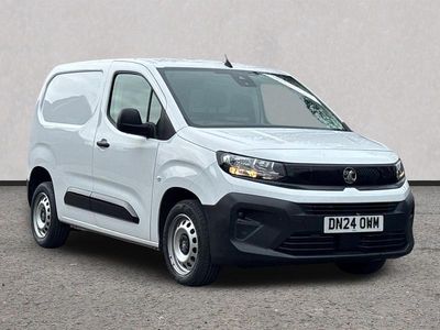 Used Vauxhall Combo 100 HP (73 kW) 2024 White MPV