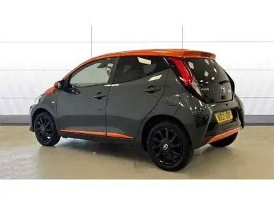Used Toyota Aygo Edition 72 HP (52 kW) 2021 Grey Hatchback