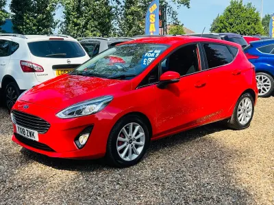 Used Ford Fiesta Titanium 120 HP (88 kW) 2018 Red Hatchback