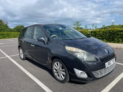 Usado Renault Grand Scénic III Privilege 150 CV (110 kW) 2010 Gris Monovolumen