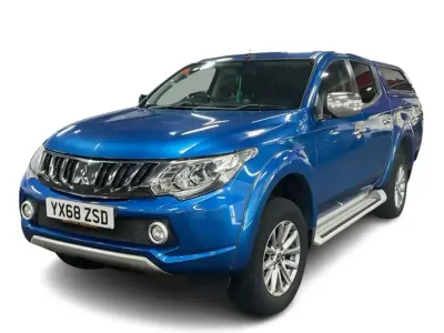 Usado Mitsubishi L200 181 HP (133 kW) 2018 Azul Pickup