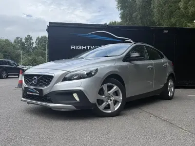 Used Volvo V40 2015