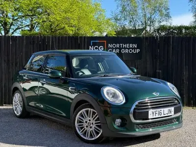 Używany Mini Cooper D Hatch 116 KM (85 kW) 2016 Zielony Hatchback