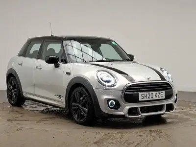 Usado Mini Cooper Sport 2020 Prateado Citadino