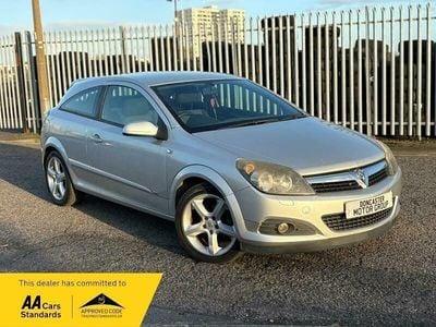 Used Vauxhall Astra SRi 100 HP (73 kW) 2008 Silver Hatchback