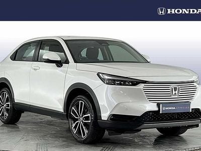 Used Honda HR-V Elegance 129 HP (94 kW) 2022 Platinum white SUV