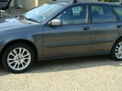 Used Volvo V40 2002 Estate