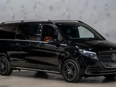 Used Mercedes V300 AMG line 237 HP (174 kW) 2025 Black MPV