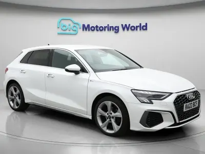 Usado Audi A3 Sportback S-Line 110 HP (80 kW) 2022 Branco Citadino