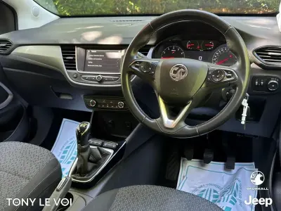 Usado Vauxhall Crossland Edition 82 HP (60 kW) 2022 Cinzento SUV