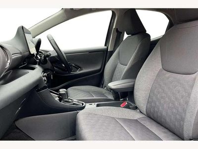 Used Toyota Yaris Hybrid Design 116 HP (85 kW) 2024 Grey Hatchback