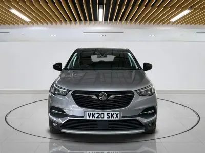 Used Vauxhall Grandland X SRi 130 HP (95 kW) 2020 Grey SUV