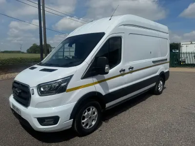 Used Ford Transit Limited 130 HP (95 kW) 2021 White Van
