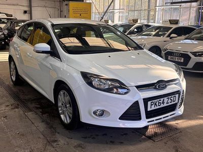 Used Ford Focus Titanium 125 HP (91 kW) 2014 White Hatchback