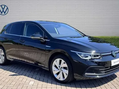 Used VW Golf VIII Style 128 HP (94 kW) 2024 Black Hatchback