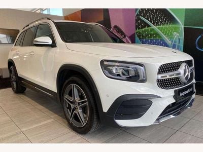 Mercedes GLB220