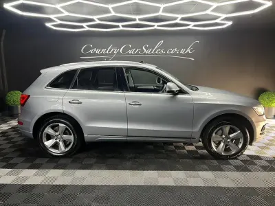 Begagnad Audi Q5 Design 150 HK (110 kW) 2015 Silver SUV