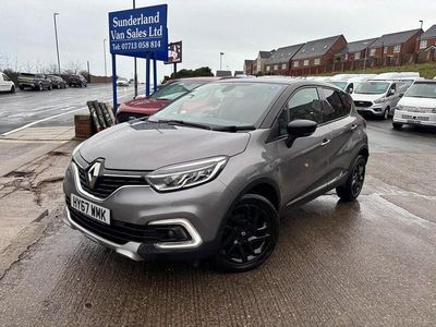 Used Renault Captur Dynamique 90 HP (66 kW) 2017 Grey SUV
