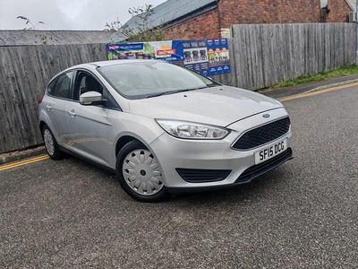 Used Ford Focus Style 105 HP (77 kW) 2015 Silver Hatchback