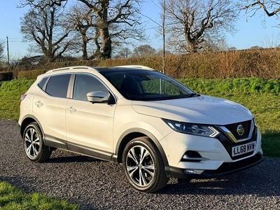 Used Nissan Qashqai N-Connecta 115 HP (84 kW) 2018 White SUV