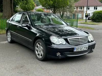 Used Mercedes C180 SE 2005 Black Hatchback