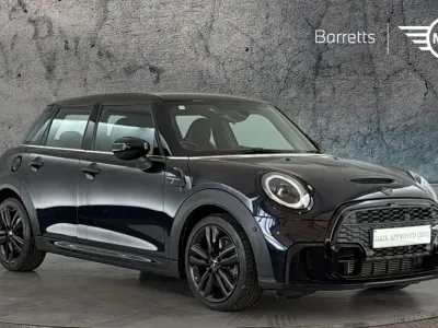 Usado Mini Cooper S Hatch 176 CV (129 kW) 2022 Negro Utilitario