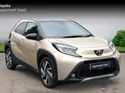 Used Toyota Aygo X 72 HP (52 kW) 2022 Ginger beige SUV
