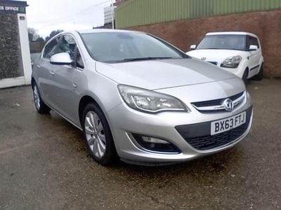 Silver Used 2013 Vauxhall Astra Hatchback | £1,395 (Super price)