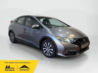 Begagnad Honda Civic SE Plus 120 HK (88 kW) 2014 Grå Halvkombi