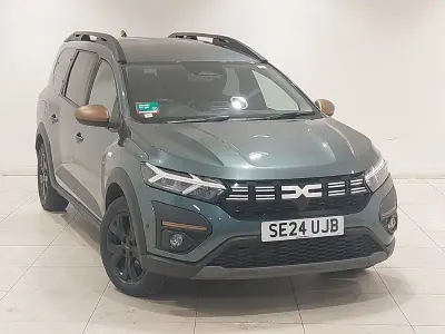Begagnad Dacia Jogger Extreme 140 HK (102 kW) 2024 Grön Minibuss