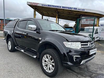 Used Mitsubishi L200 176 HP (129 kW) 2015 Black Pickup