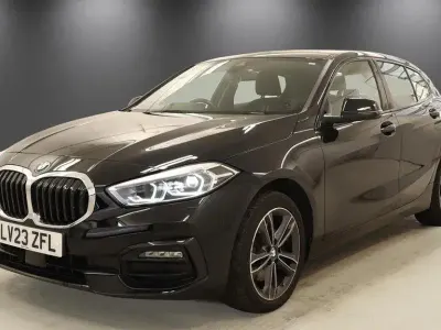 Used BMW 118 Sport Line 136 HP (100 kW) 2022 Black Hatchback