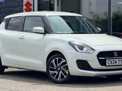 Used Suzuki Swift SZ-L 83 HP (61 kW) 2024 White Hatchback
